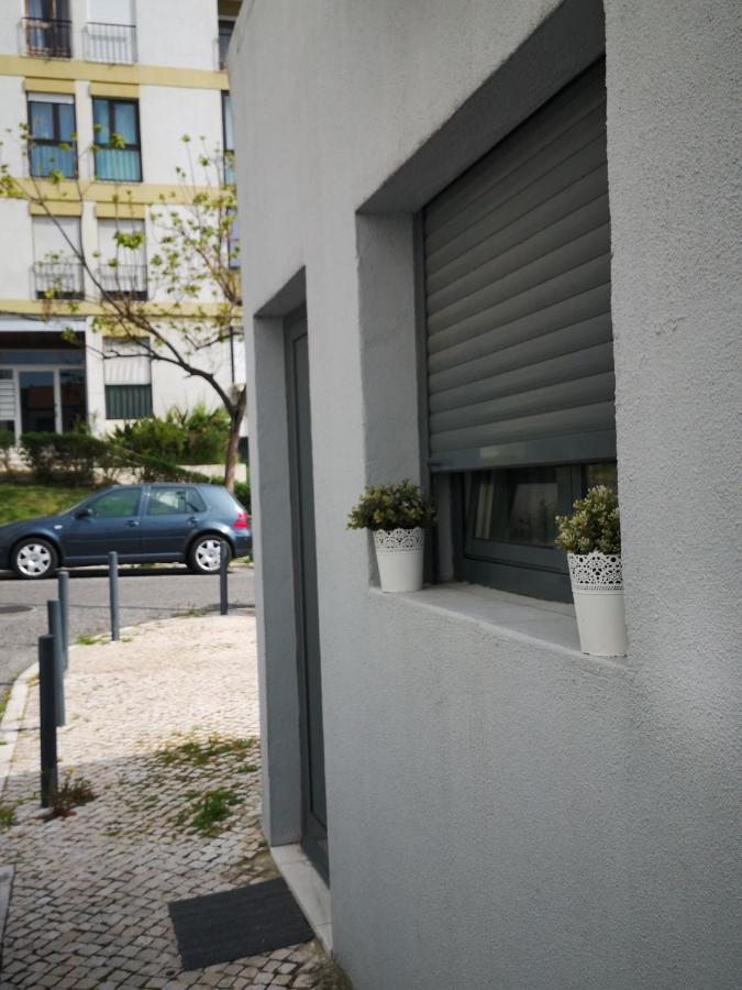 Cozy Studio Alvalade - B&B Lisbona