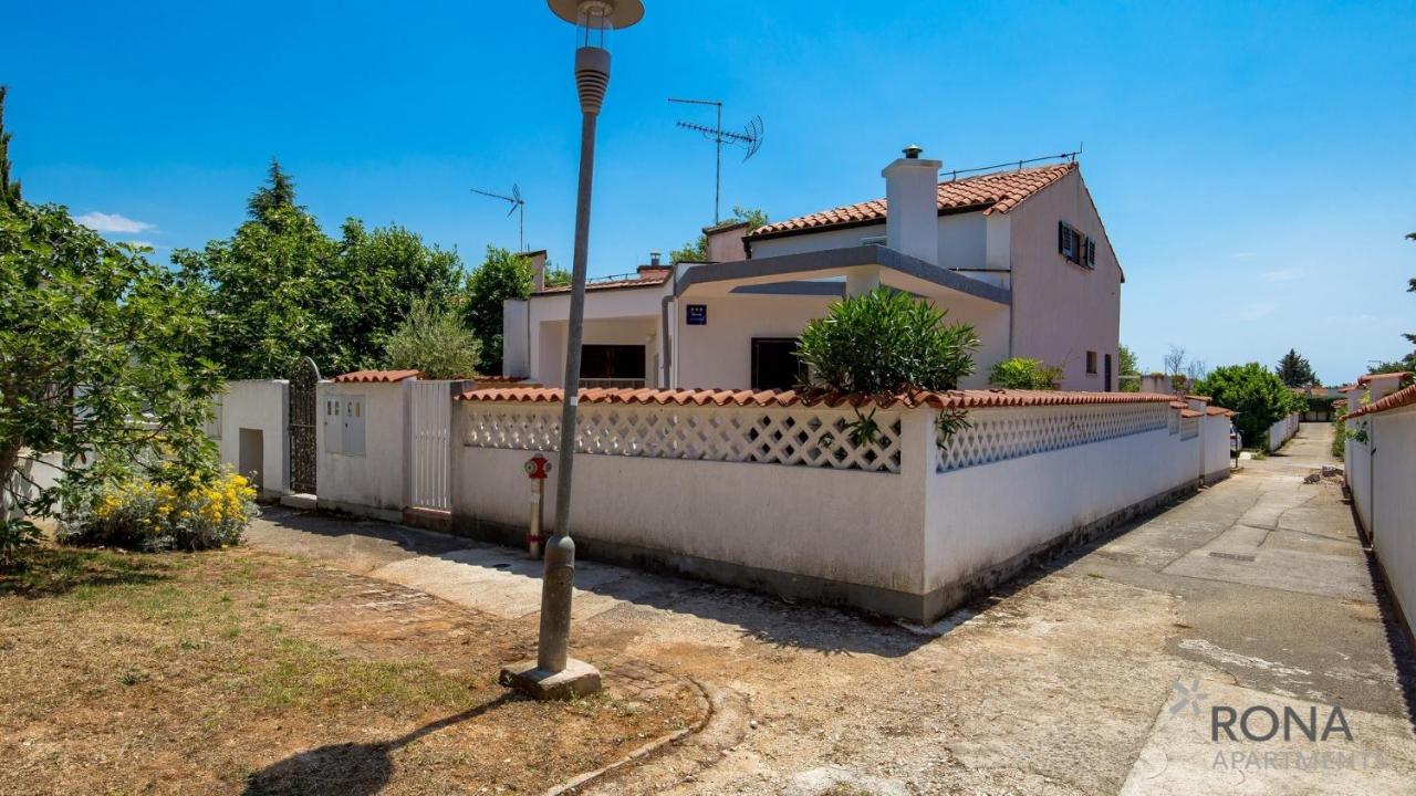 Rona apartments Lavanda and Lipa - B&B