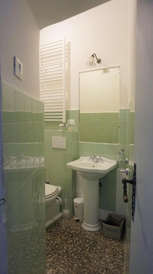 Camera Doppia con Letti Singoli con Bagno Privato