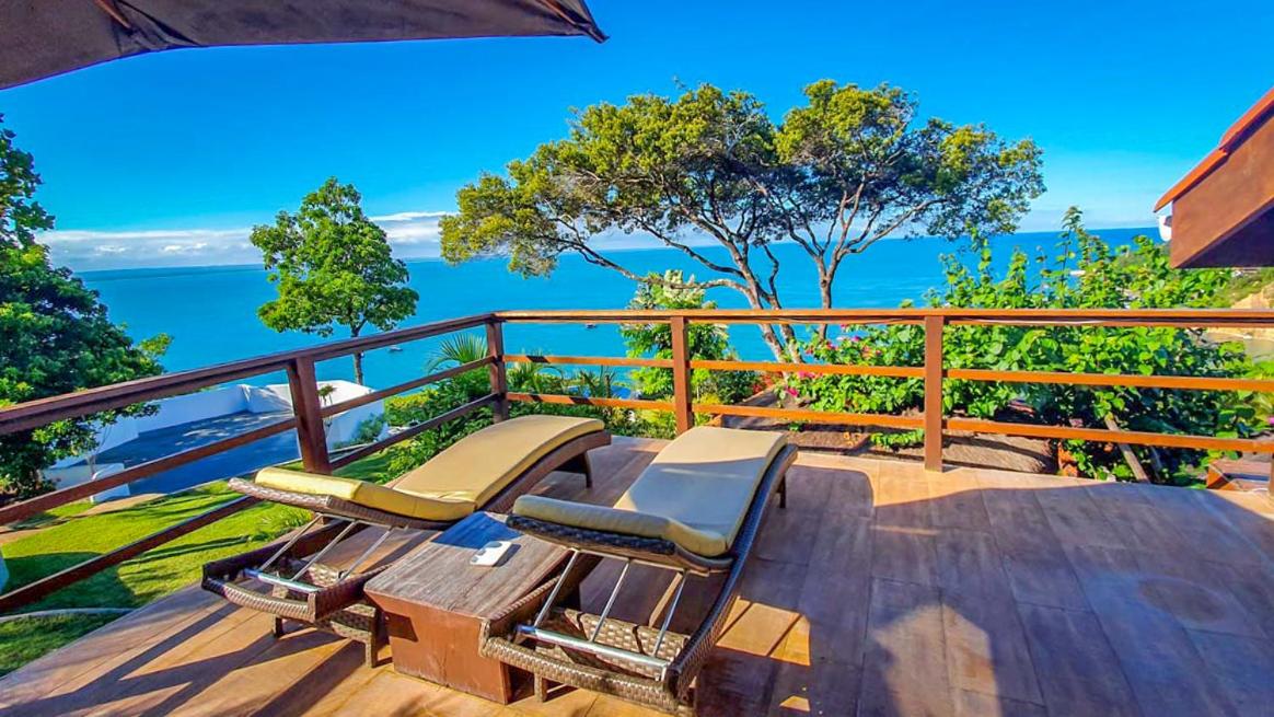 Apartment with Balcony and Sea View