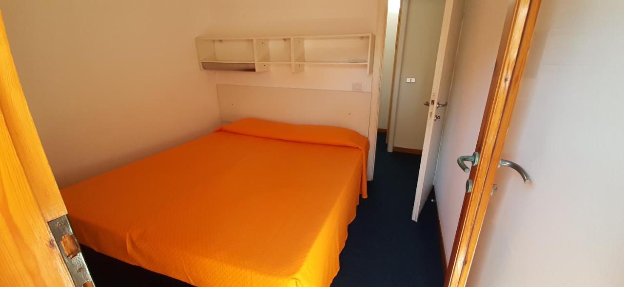 Apartment mit Balkon
