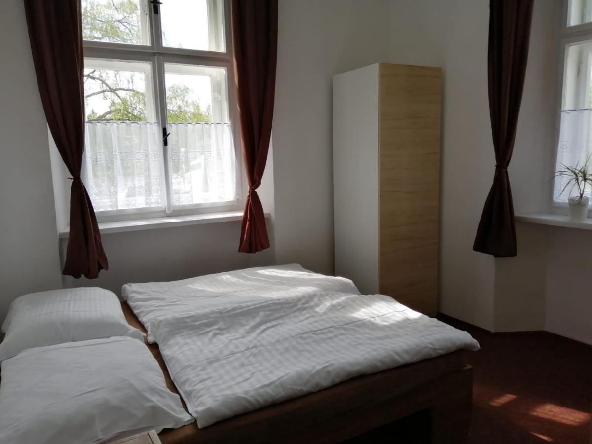 Vierpersoonskamer met Gedeelde Badkamer
