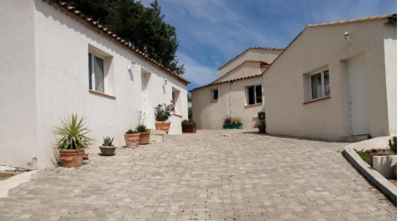 VILLAS-Piscine les MIMOSAS - B&B
