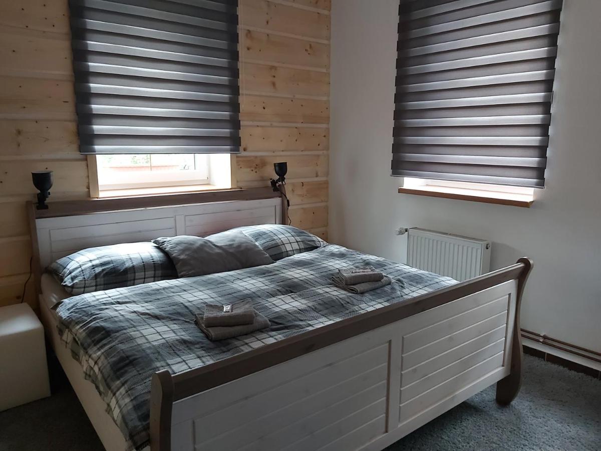 Deluxe Double Room (2 Adults + 1 Child)
