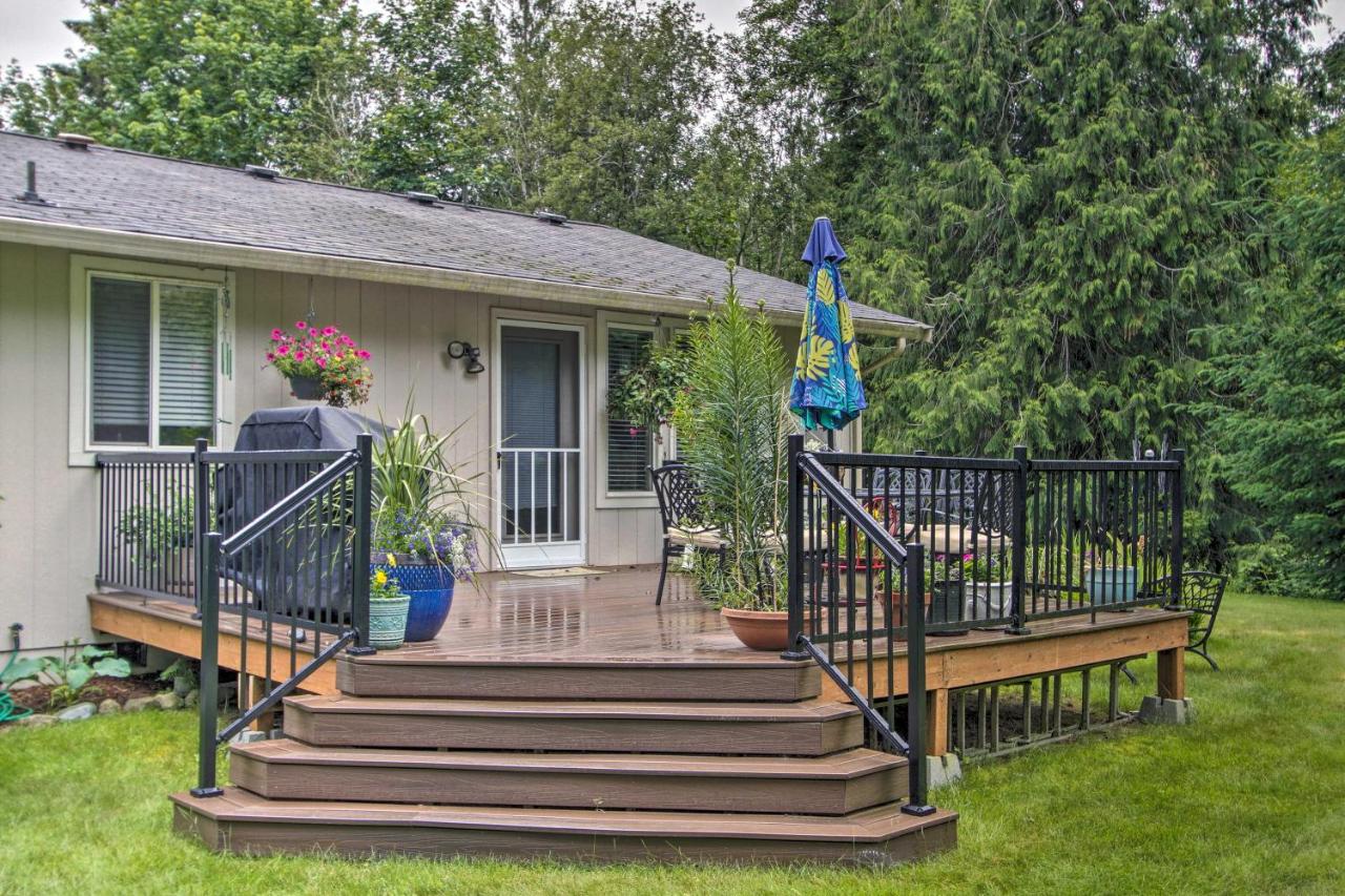 Cozy Home By Henderson Bay - 8 Miles to Gig Harbor - B&B