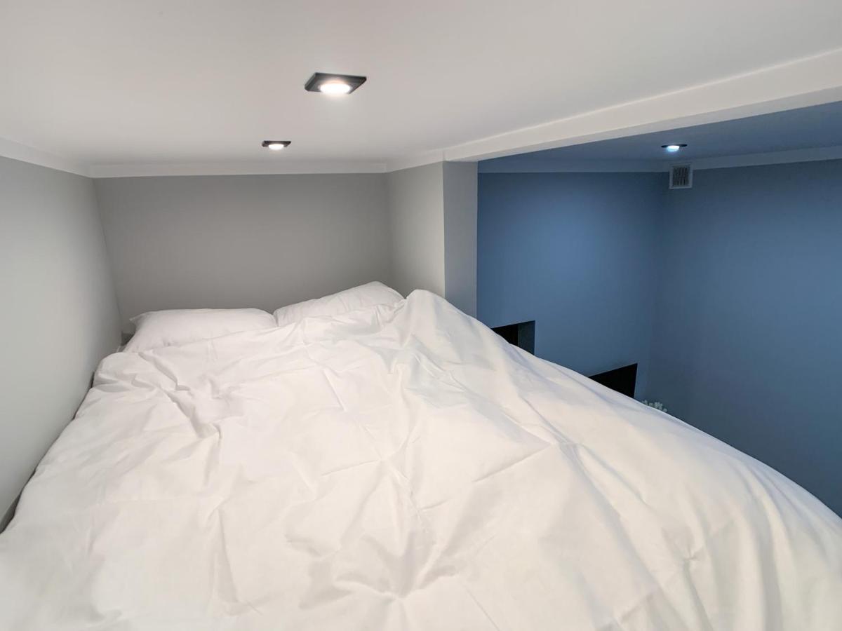 Studio - Split Level