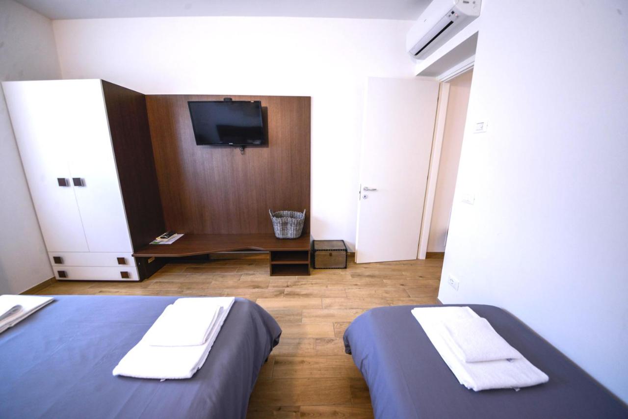 Appartamento con 1 Camera da Letto - Piano Terra
