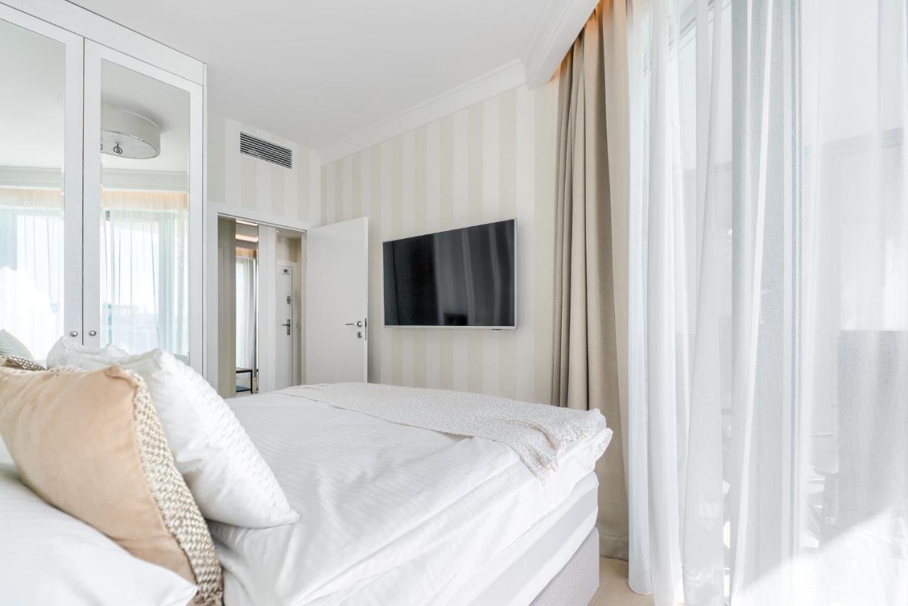 One-Bedroom Deluxe Apartment with Sea View 412C