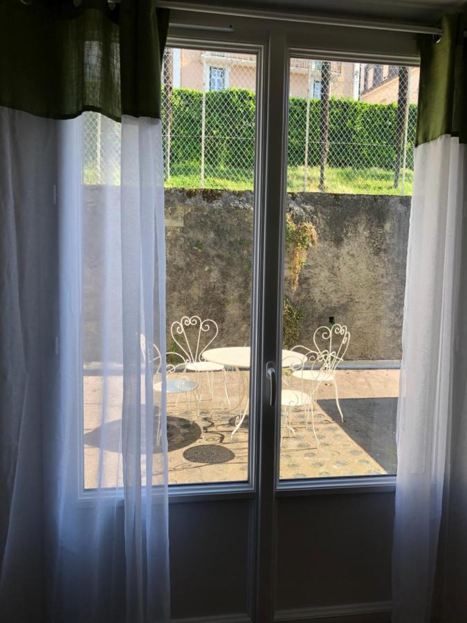Grand appartement de standing "Rêve du Soir" de 170 m2 350 m de la gare - Chambres d'hôtes Lourdes