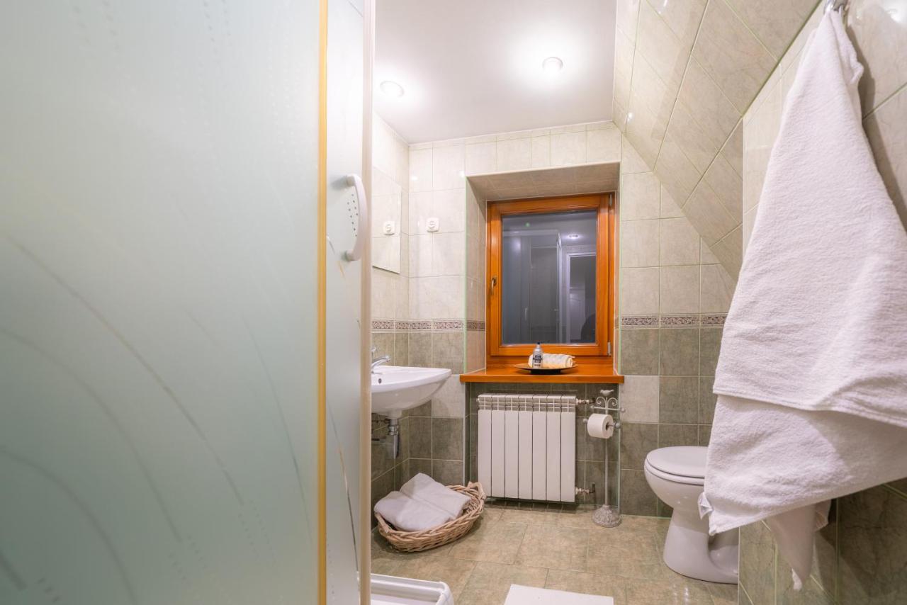 Quadruple Room with Private External Bathroom