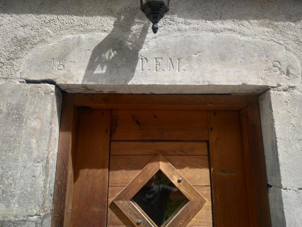 Appartement dans ferme rénovée au cœur du Grand Massif - B&B Sixt-sur-Aff