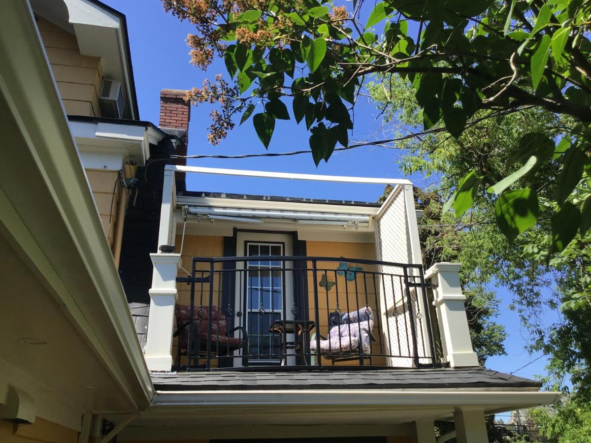 Queen Room with Balcony