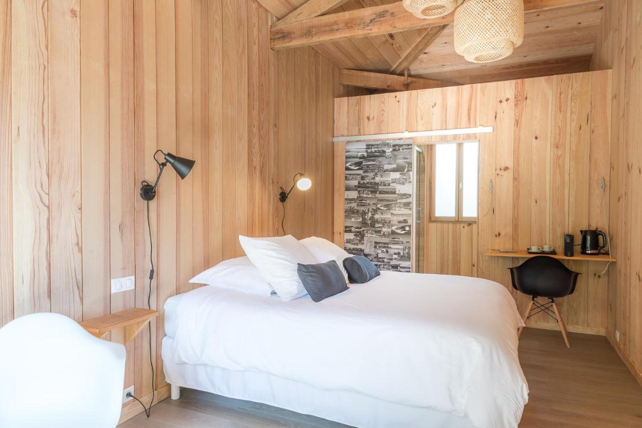 Centre Cap-ferret, les chambres du phare, bassin - B&B