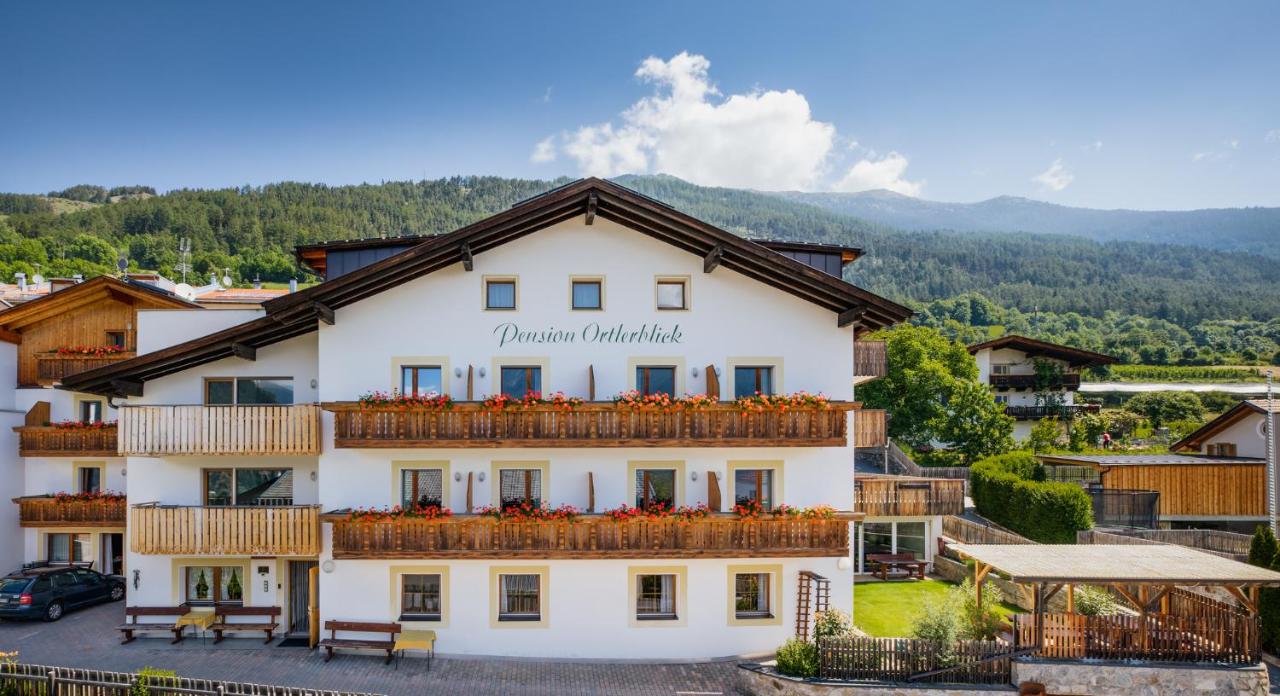 B&B Malles Venosta - Pension Ortlerblick - Bed and Breakfast Malles Venosta