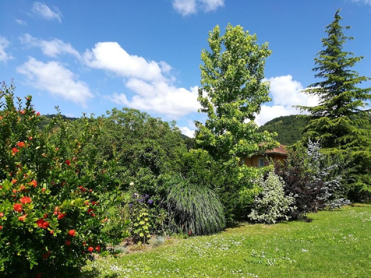 130 m2 Maison Entièrement pour vous ! Calme et activités - B&B Cras