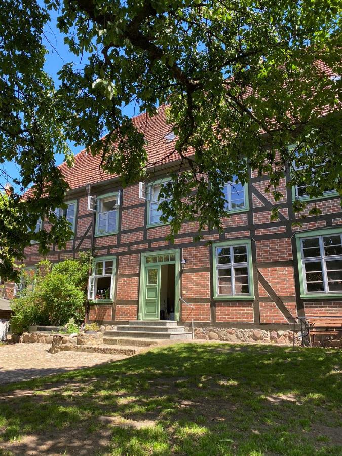 Apartment Altes Pfarrhaus in Plau am See - B&B Plau am See