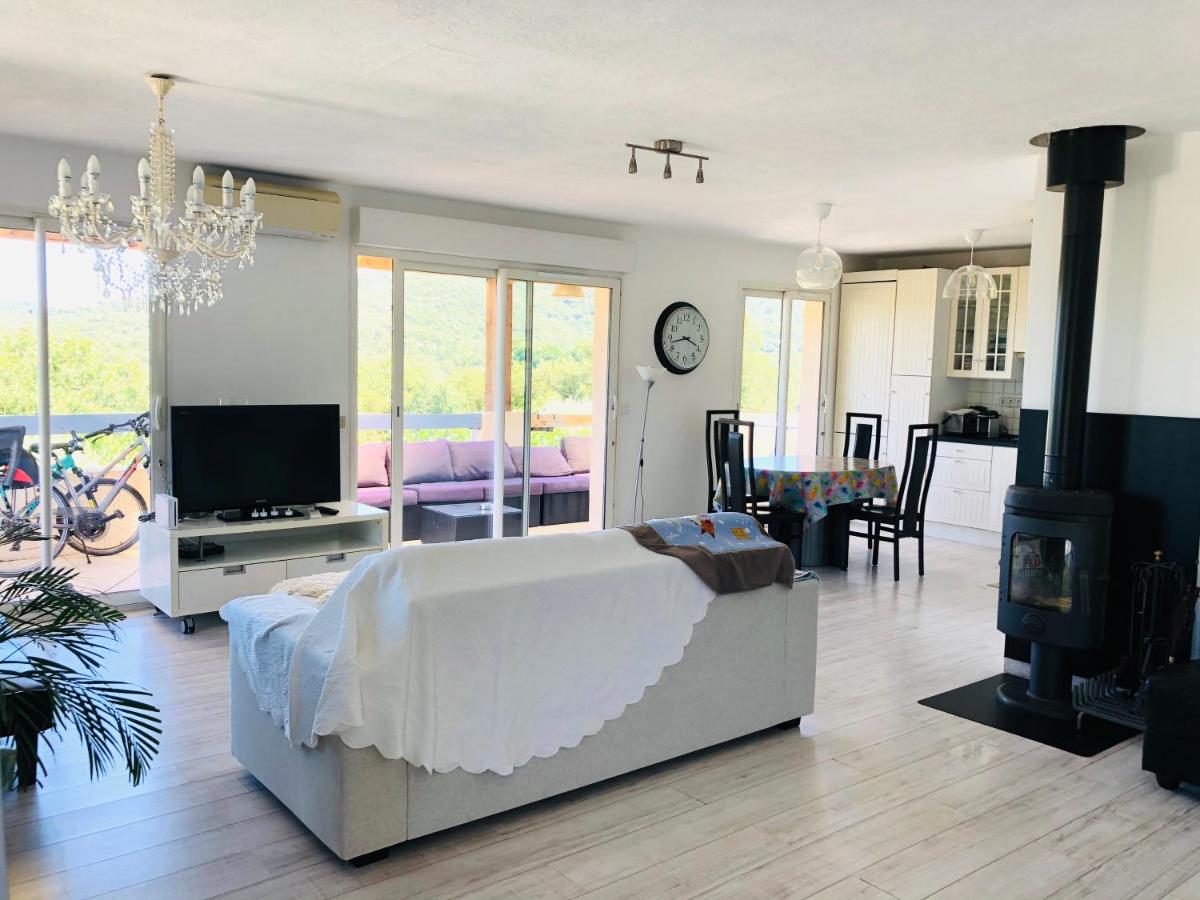 madame LI - B&B Cogolin