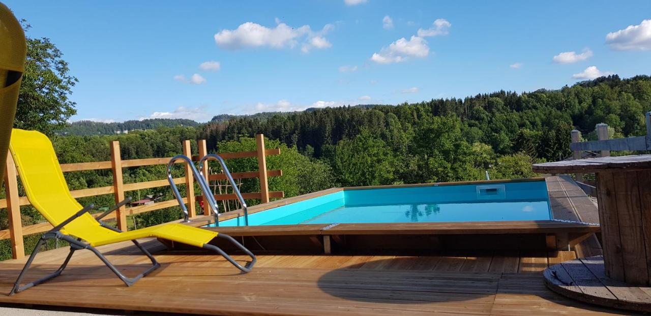 B&B Bonlieu - Le Jura en toutes saisons piscine, SPA, climatisation, balades 2cv - Bed and Breakfast Bonlieu