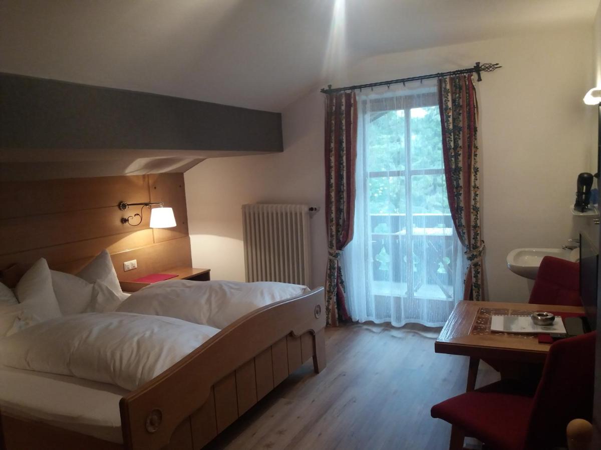 Double Room with Private External Bathroom