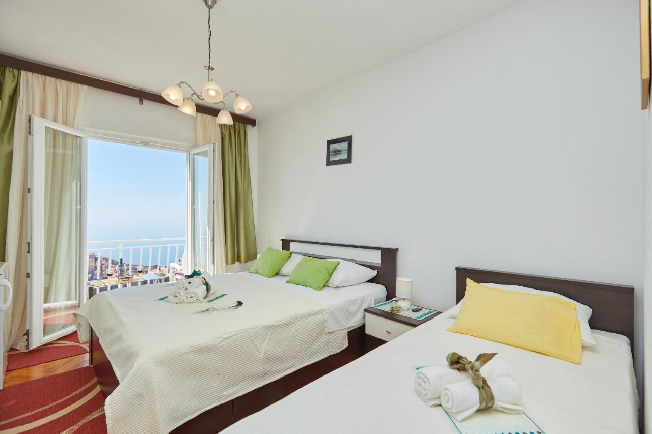 Habitación Triple con vistas al mar