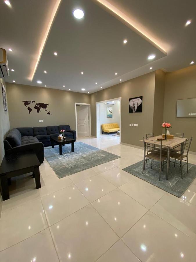 A - 369 مقابل الراشد مول - Ferienwohnung