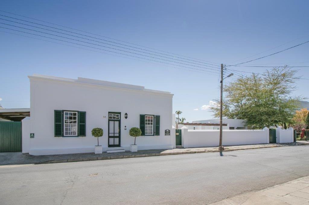 Karoo House Collection - 54 Middle - B&B