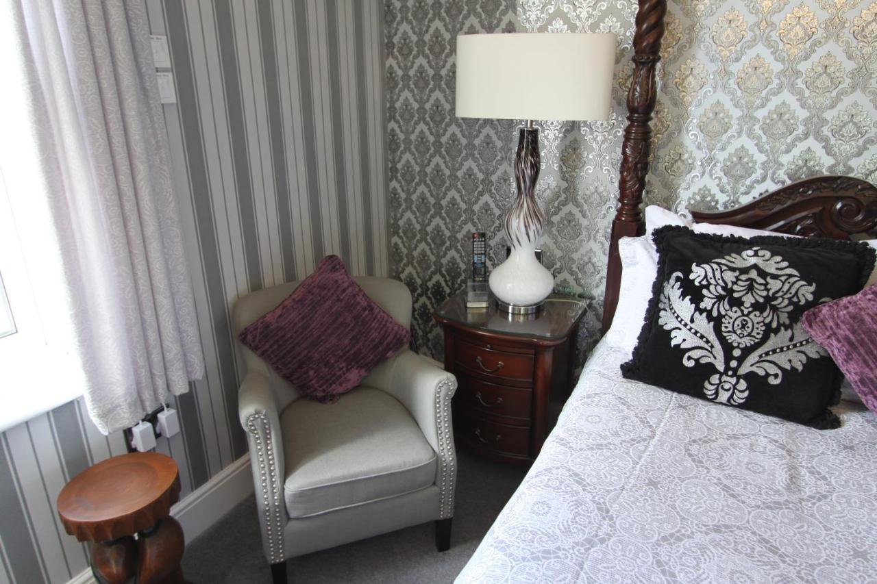 Four Poster King with Spa Bath