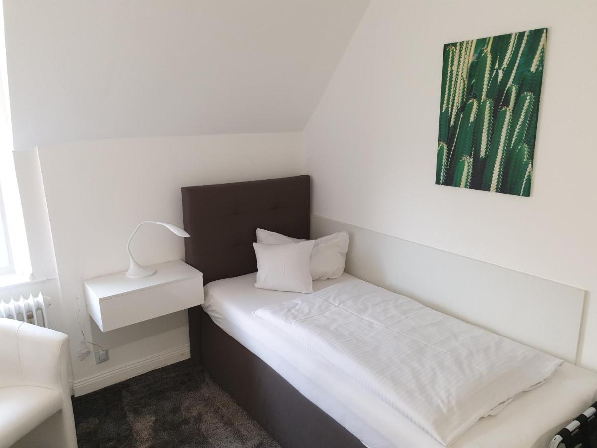 Small Single Room