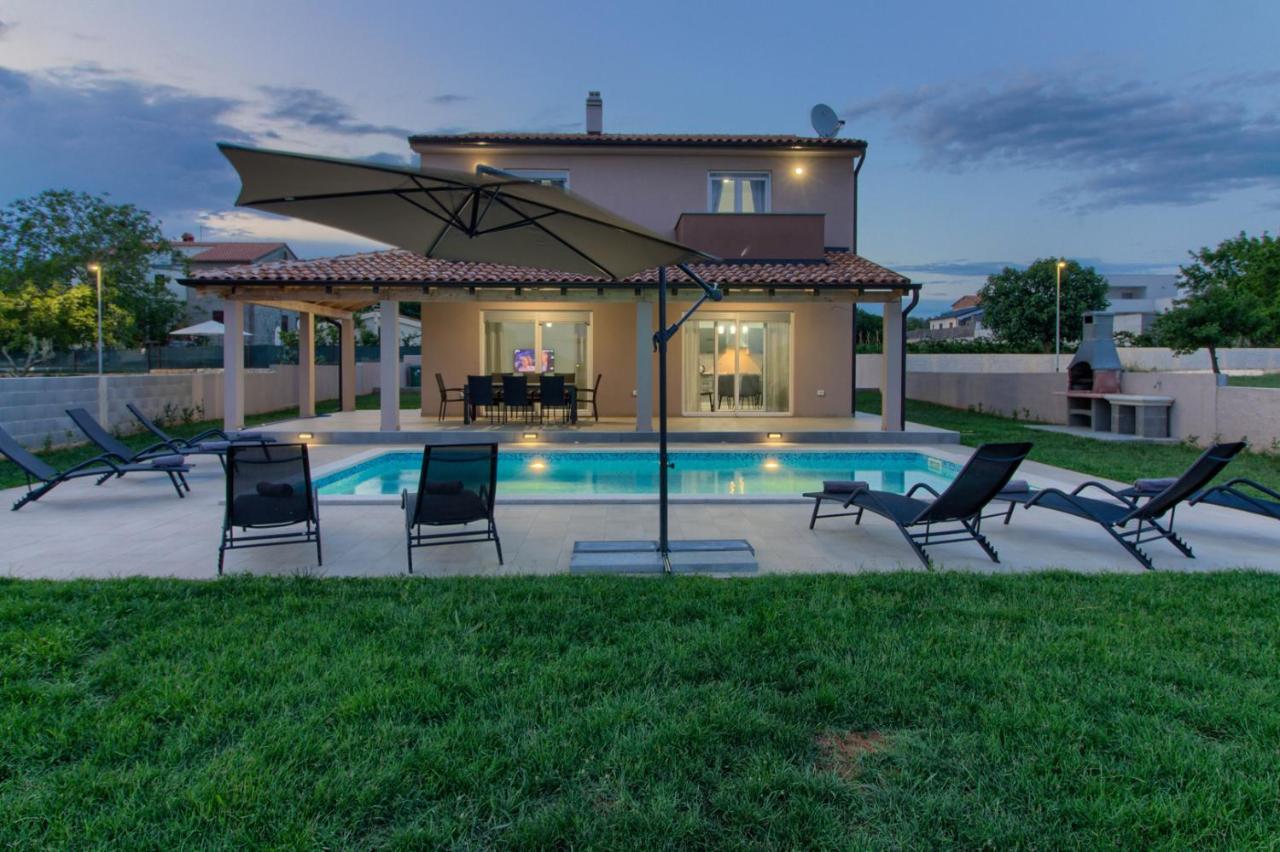 B&B Pula - Charming villa Enjoy with private pool in Pula - Bed and Breakfast Pula