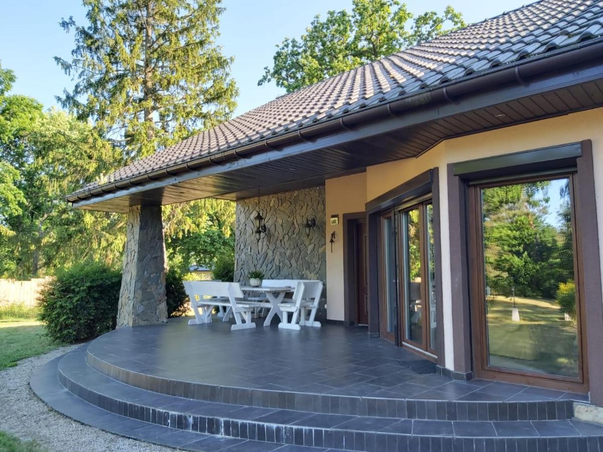 Domek pod Pobierowem - B&B Gostyniec