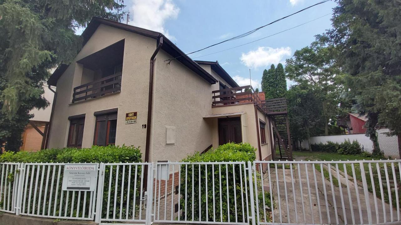 Edit Apartmanház - B&B Hajdúszoboszló