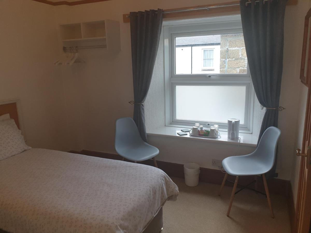 Large Twin Room En Suite