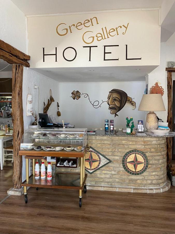 B&B Muravera - Green Gallery Hotel and Restaurant - Bed and Breakfast Muravera