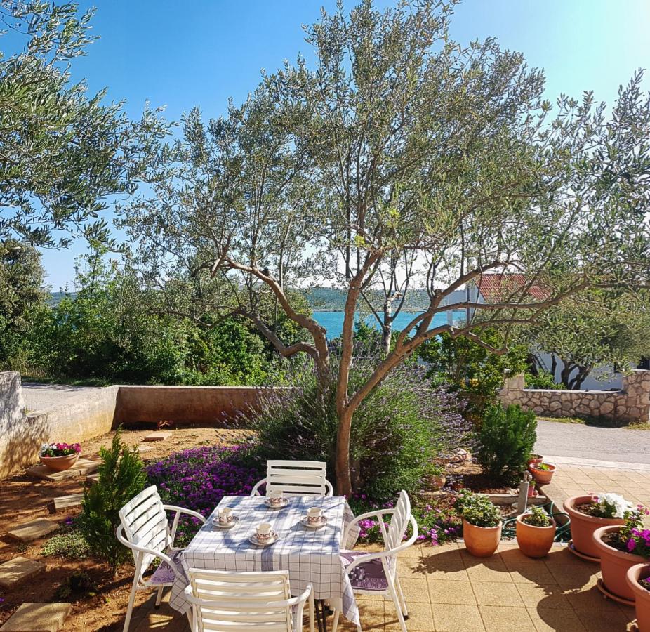 Apartmani Petra - Chambres d’hôtes Posedarje