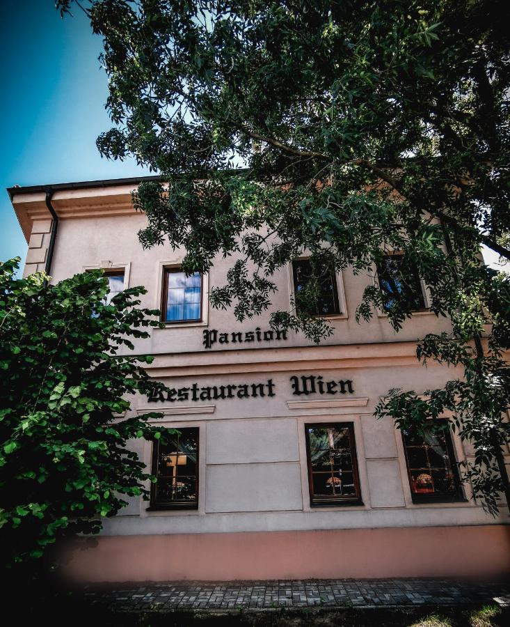 Restaurant Pansion Wien - B&B