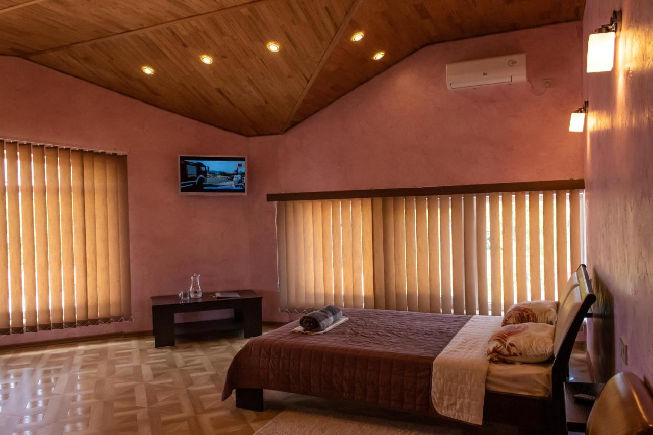 Quadruple Room with Shared Bathroom