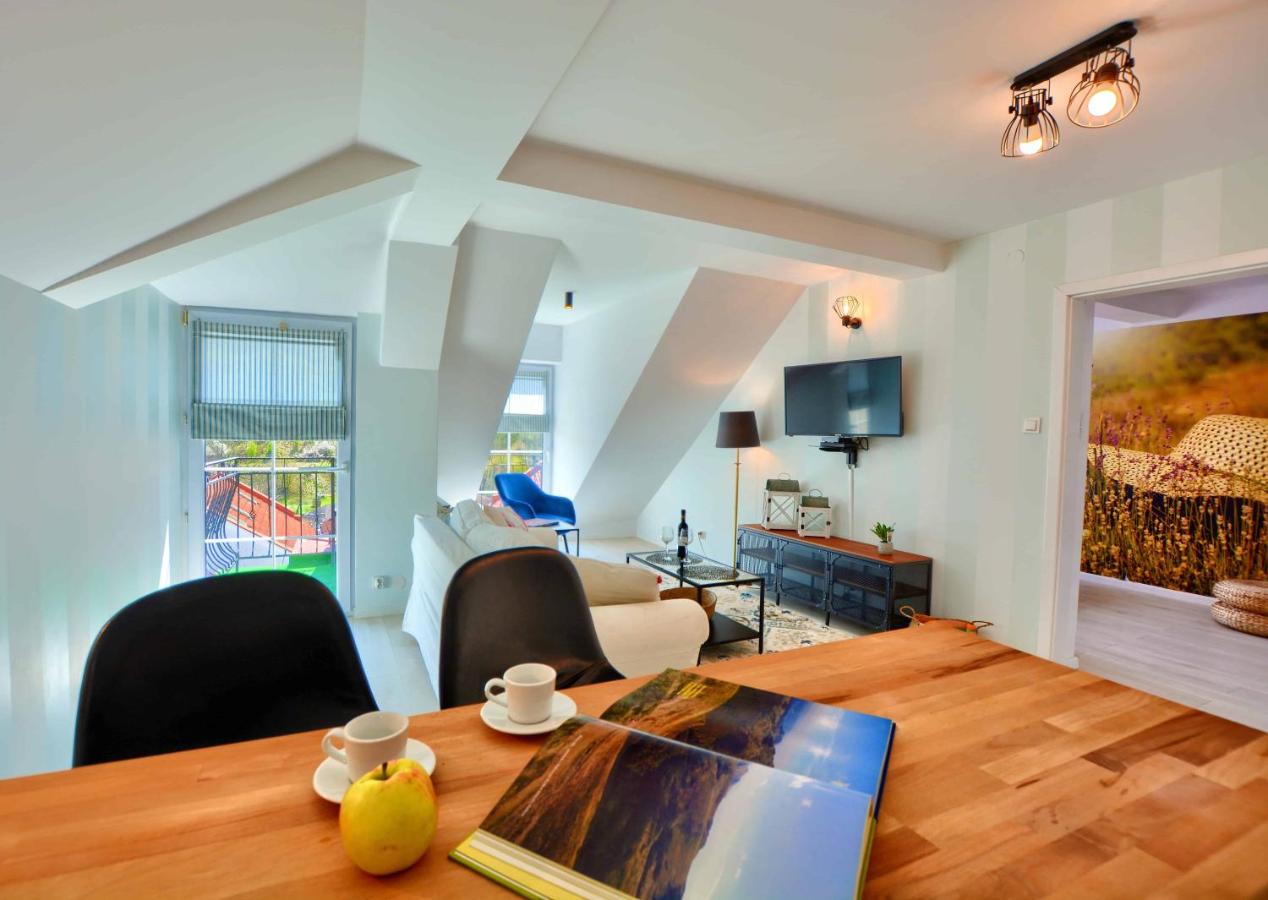 Apartamento con vistas a las montañas