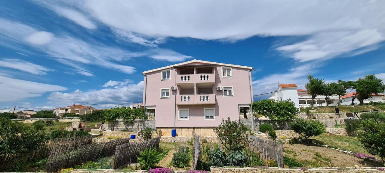 Apartmani Cesar - B&B Rtina
