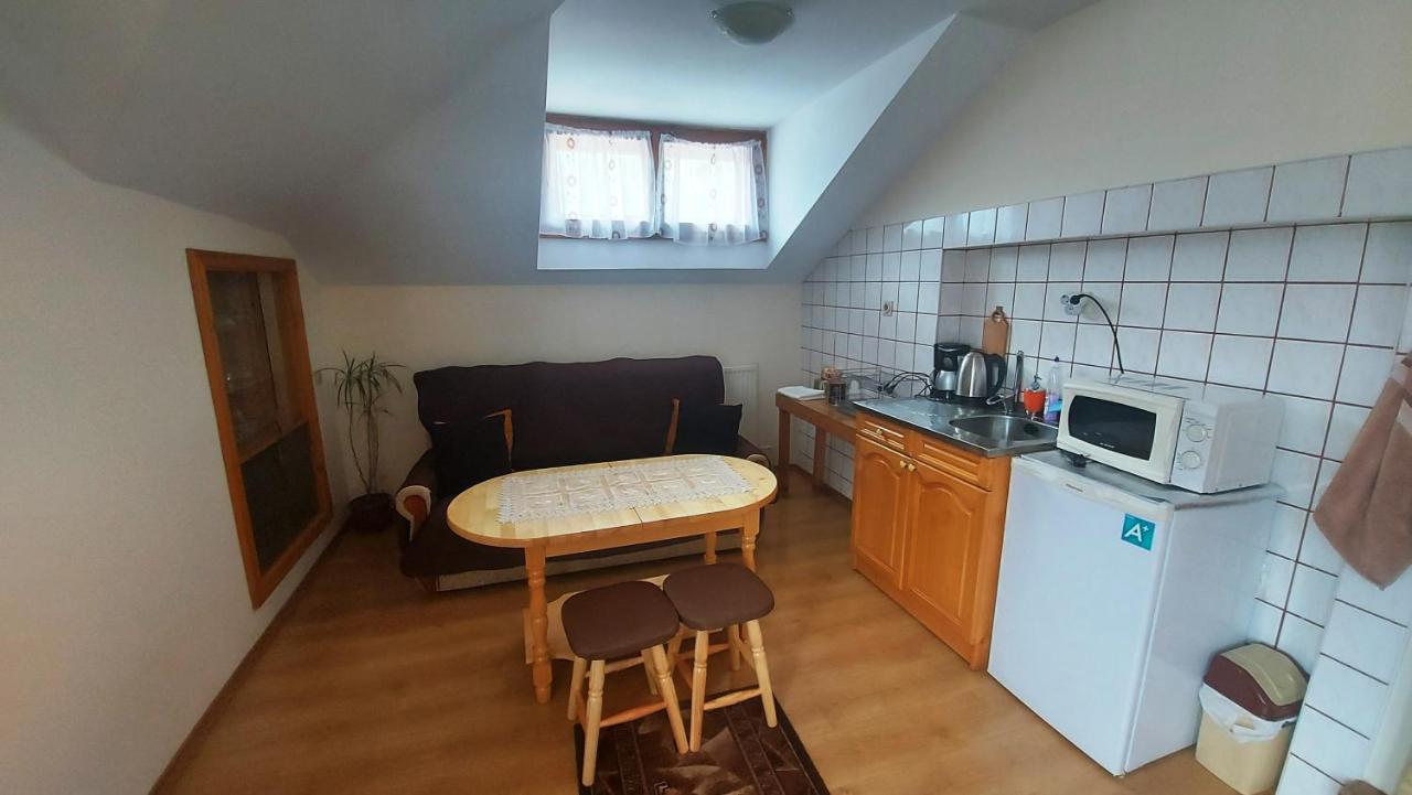 Vitosha Guest House - Ferienwohnung Dewin