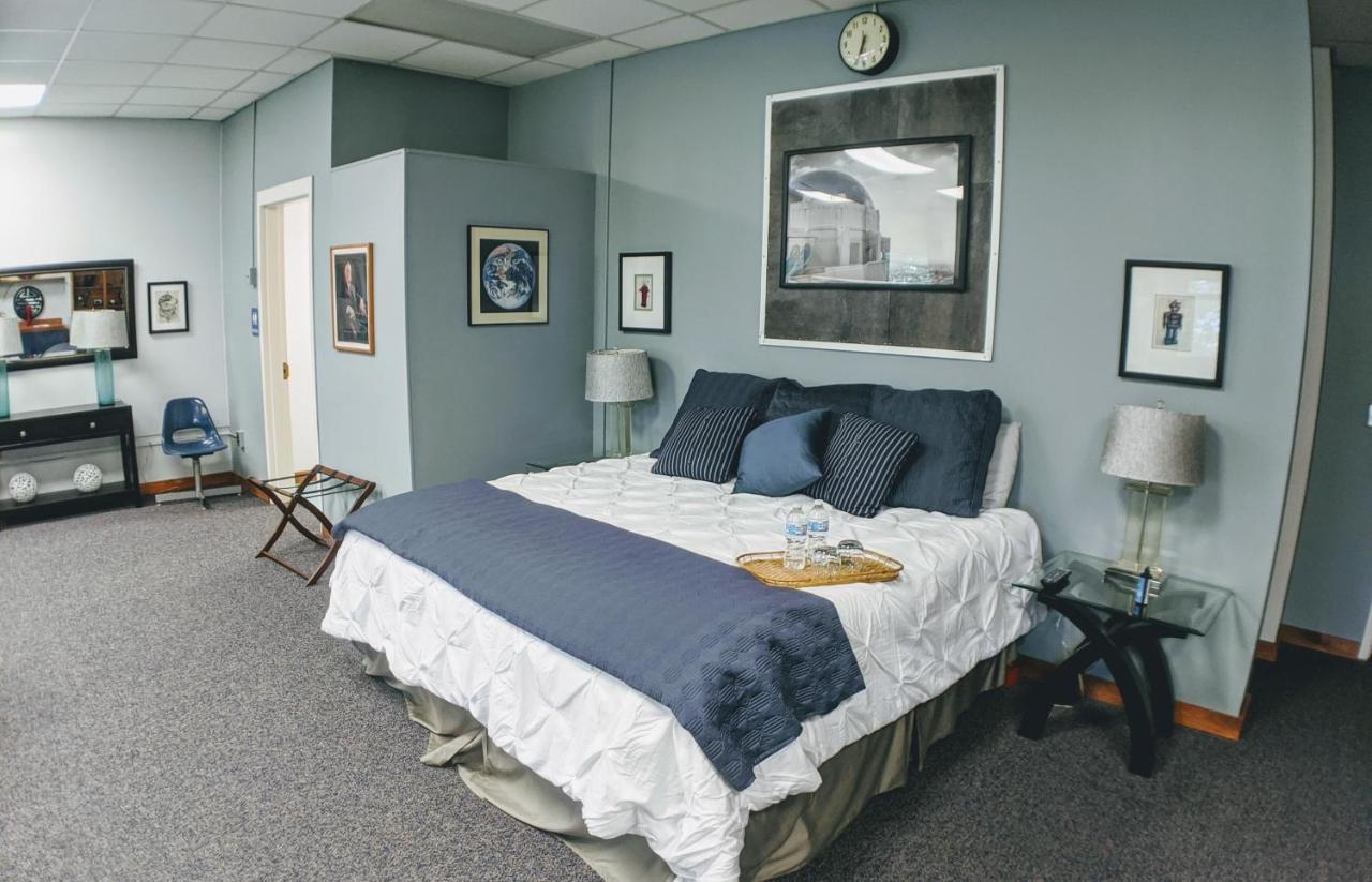 Deluxe Double Room (2 Adults + 1 Child)