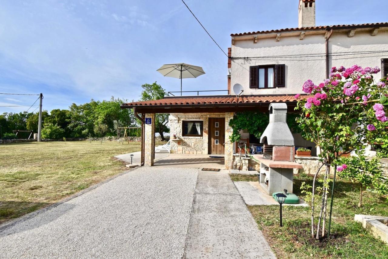 Beautiful Istrian house with big backyard - B&B