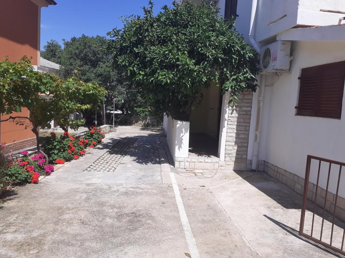 Apartmani Karuza - Ferienwohnung Novalja