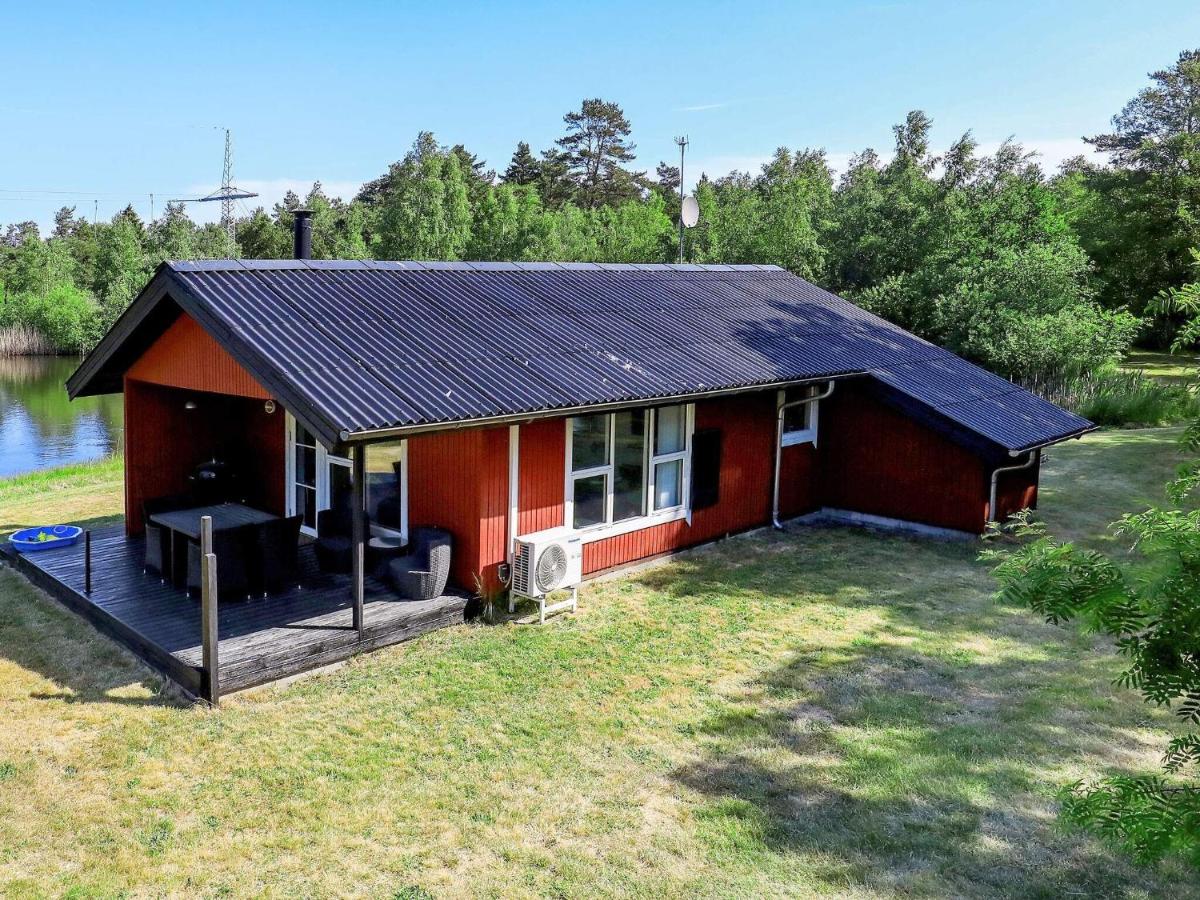 B&B Håls - 4 person holiday home in L s - Bed and Breakfast Håls