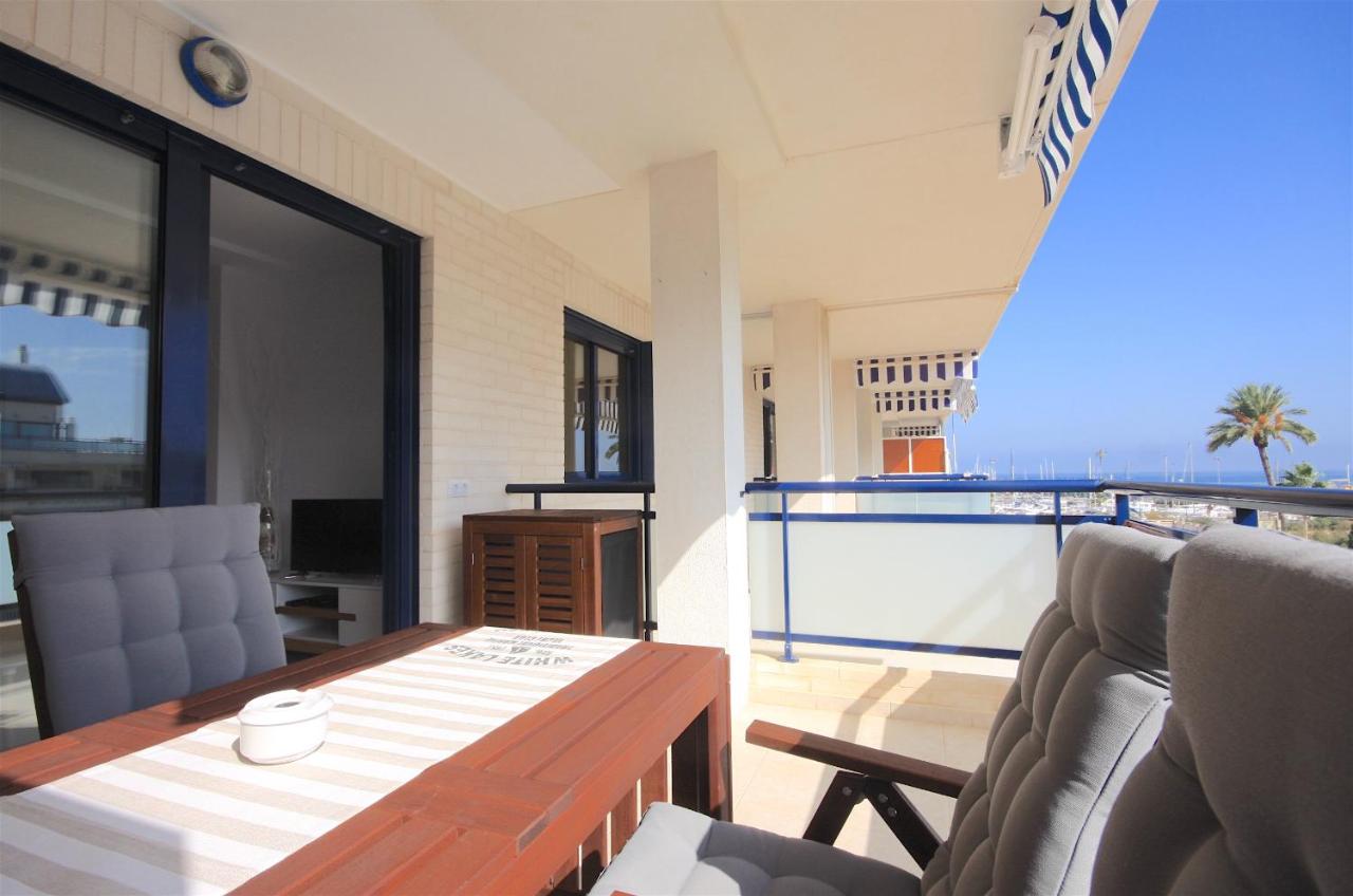 Apartamento Sueños de Mar con vistas al puerto by costablancarent - Chambres d’hôtes Denia