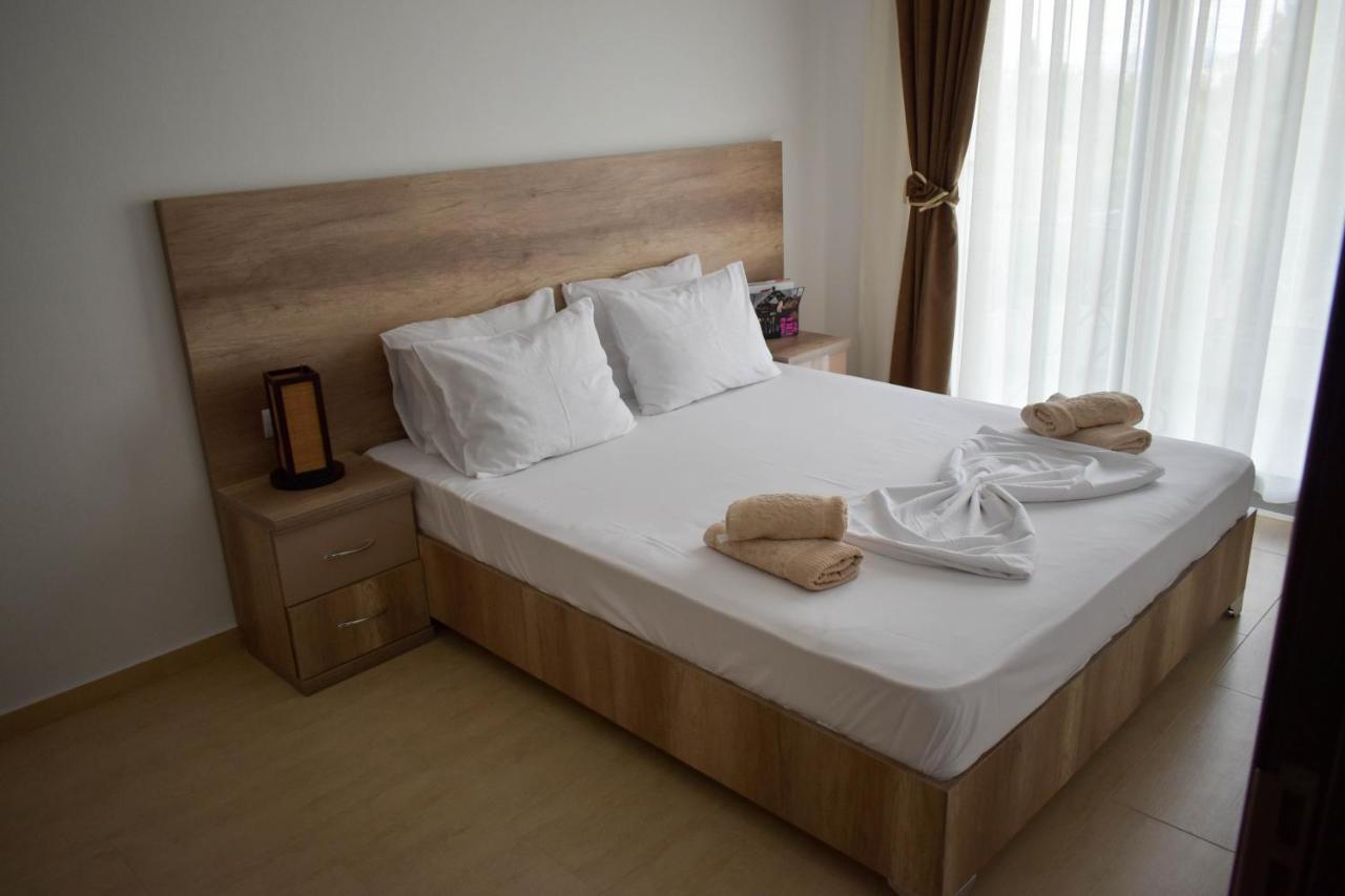 One Bedroom Apartment
