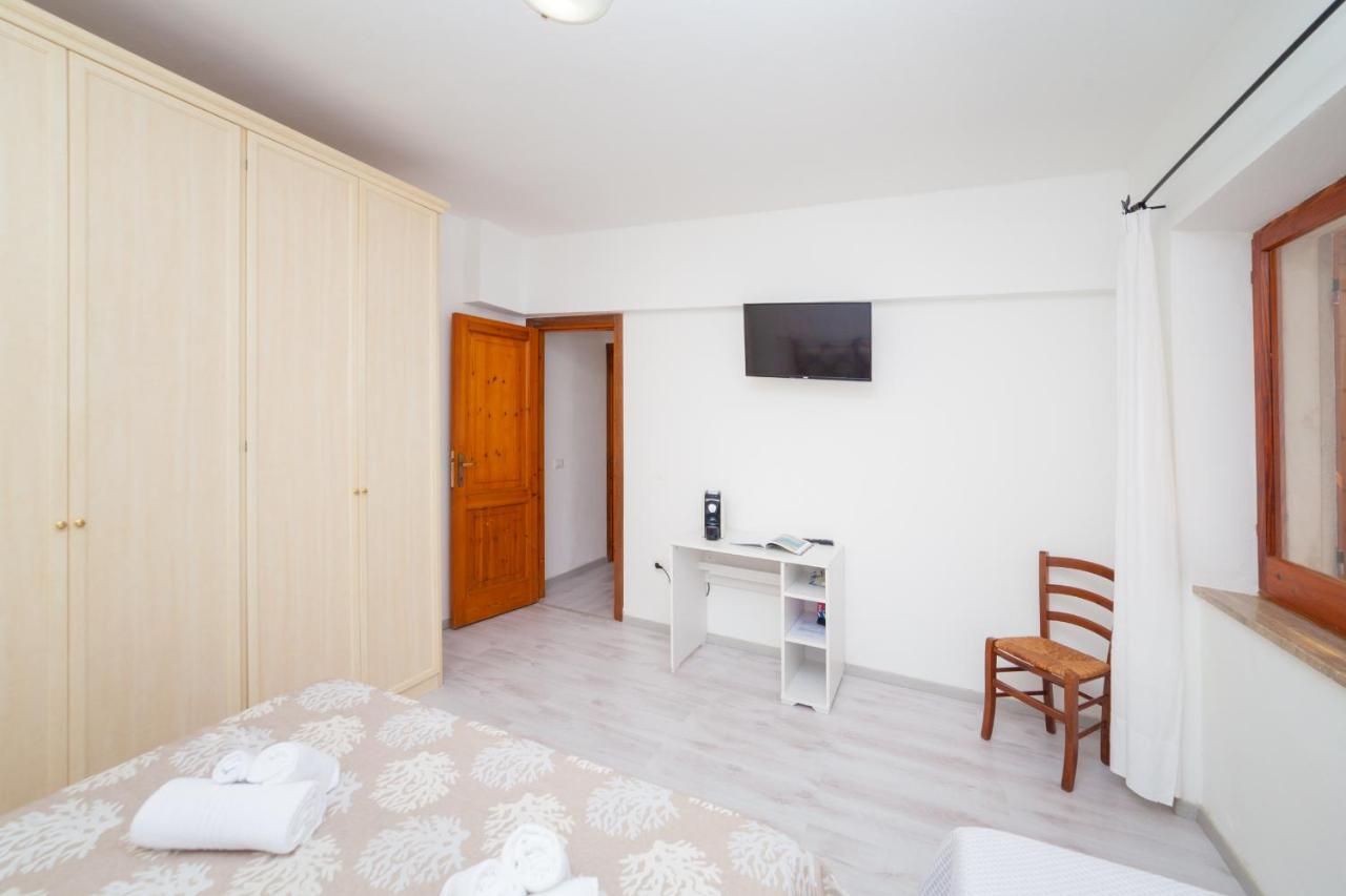 Camera Matrimoniale Deluxe con 1 Letto Supplementare