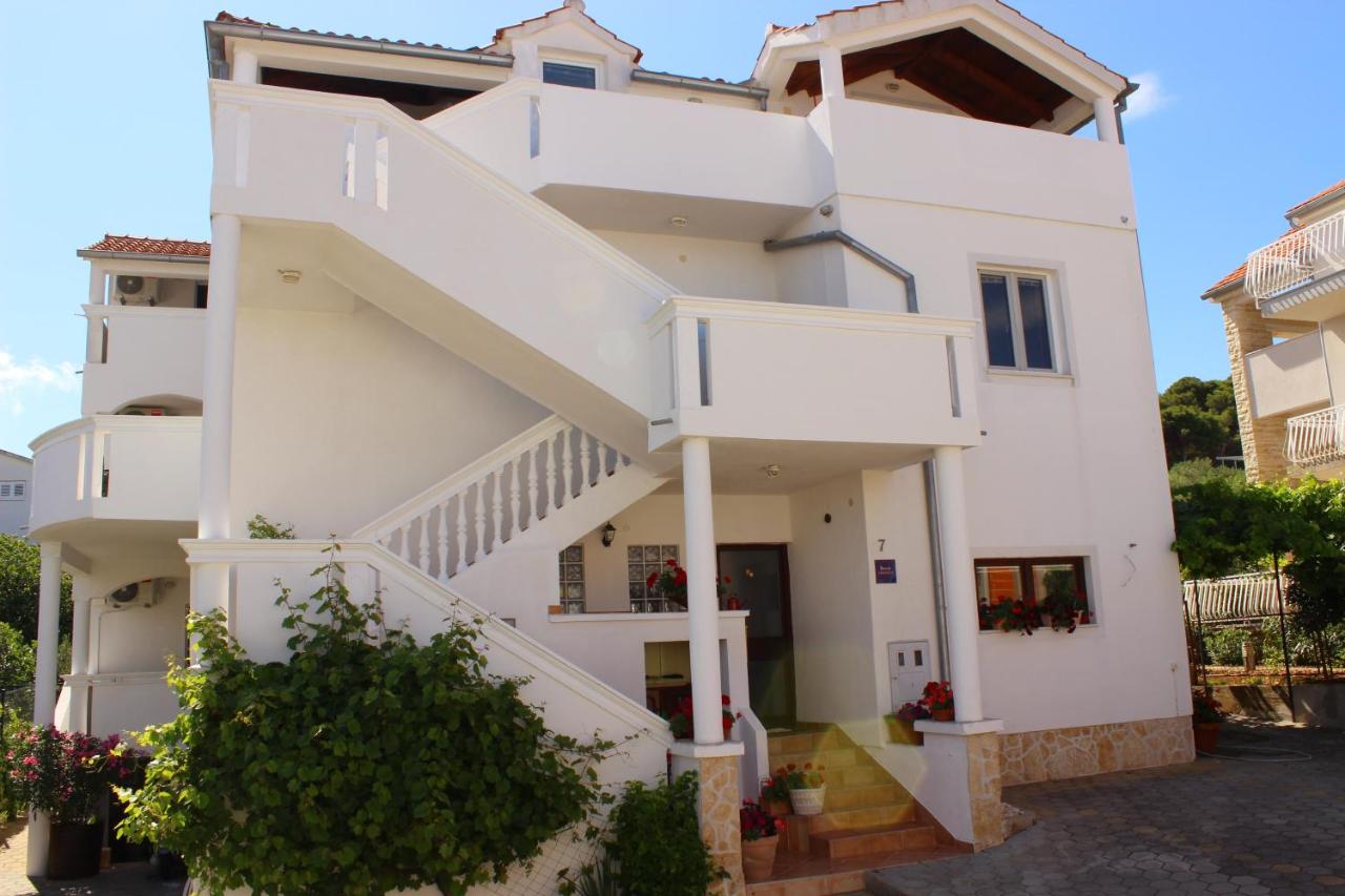 Estudio con terraza