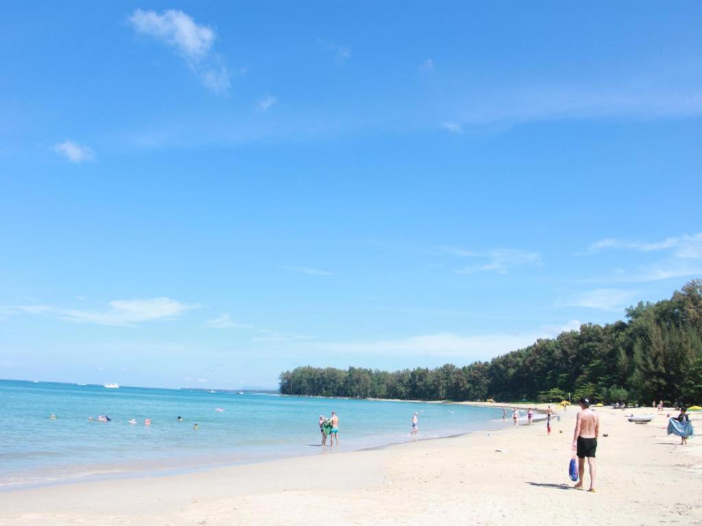 Title Residence Naiyang Beach Phuket - Bed and Breakfast