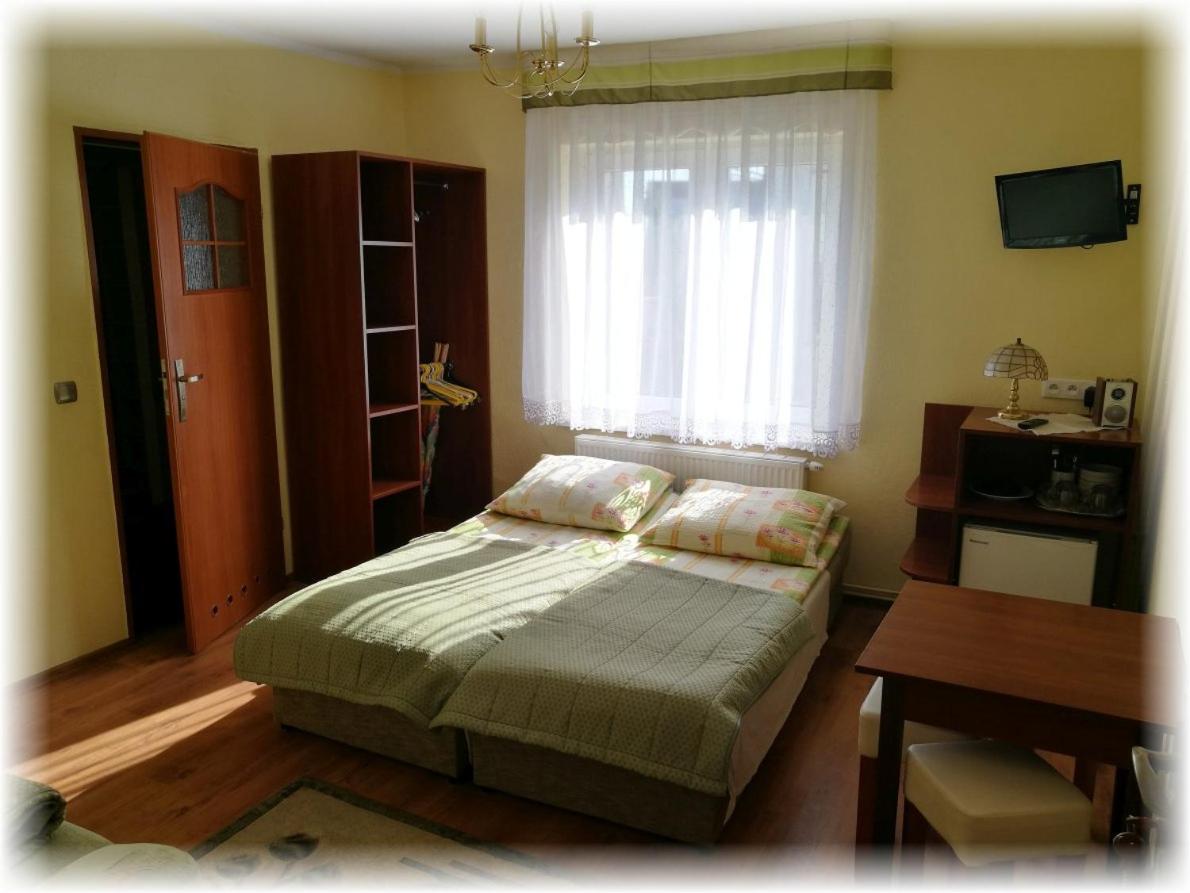 Camera Familiare con Bagno Privato