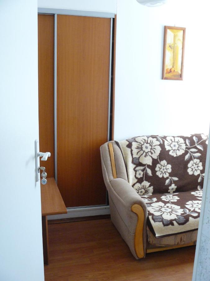 Economy Single Room